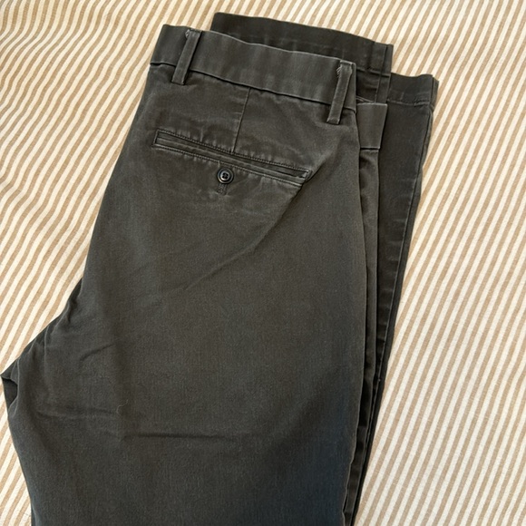 GAP men’s 31W x32L slim chinos, dark grey - Picture 3 of 3